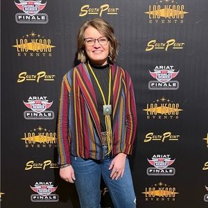 Meet your Posher, Jackie